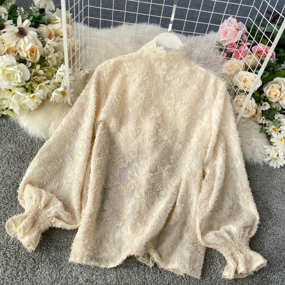 🍒NWT🍒 TEXTURED PARISIAN CHIC BLOUSE - Picture 4 of 7